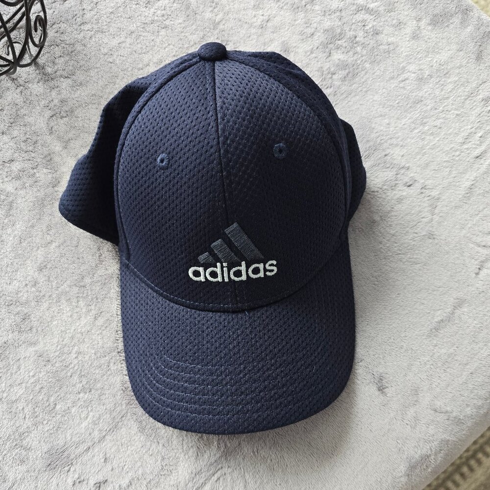 ADIDAS Ball cap small - Picture 2 of 5